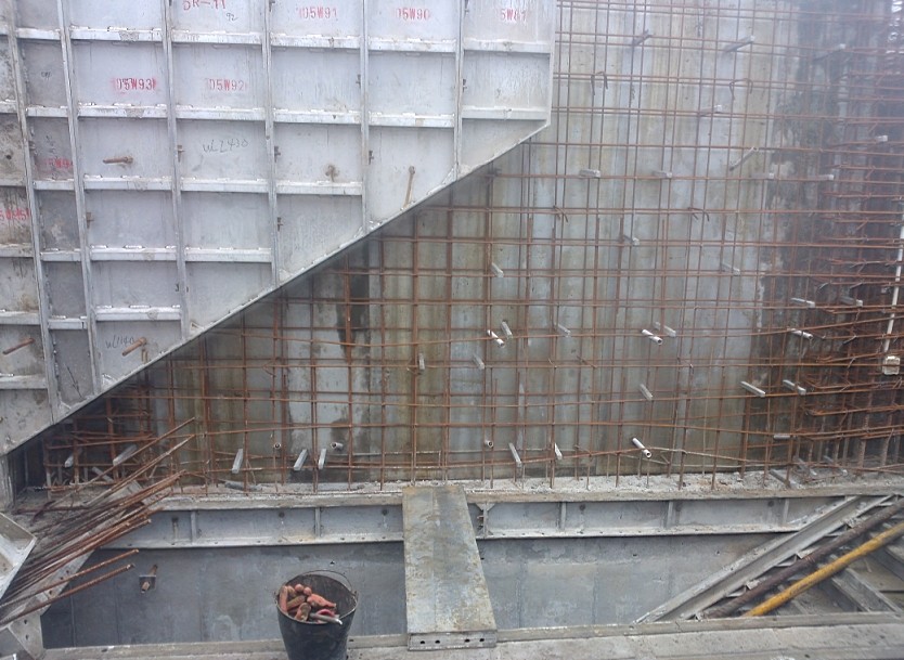 鋁模板系統在建筑施工中的防撞設施應用與優化